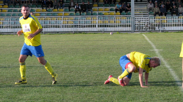 Crasnovia Krasne - Pogoń Leżajsk (3:0), 24.09.2011 r. - IV liga podkarpacka #crasnovia #CrasnoviaKrasne #IVLiga #krasne #lezajsk #lezajsktm #leżajsk #PiłkaNożna #pogon #pogoń #PogońLeżajsk #seniorzy #sport