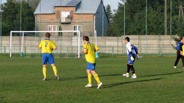 Crasnovia Krasne - Pogoń Leżajsk (3:0), 24.09.2011 r. - IV liga podkarpacka #crasnovia #CrasnoviaKrasne #IVLiga #krasne #lezajsk #lezajsktm #leżajsk #PiłkaNożna #pogon #pogoń #PogońLeżajsk #seniorzy #sport