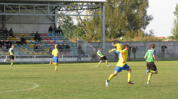 Crasnovia Krasne - Pogoń Leżajsk (3:0), 24.09.2011 r. - IV liga podkarpacka #crasnovia #CrasnoviaKrasne #IVLiga #krasne #lezajsk #lezajsktm #leżajsk #PiłkaNożna #pogon #pogoń #PogońLeżajsk #seniorzy #sport