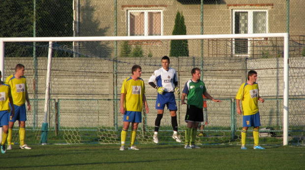 Crasnovia Krasne - Pogoń Leżajsk (3:0), 24.09.2011 r. - IV liga podkarpacka #crasnovia #CrasnoviaKrasne #IVLiga #krasne #lezajsk #lezajsktm #leżajsk #PiłkaNożna #pogon #pogoń #PogońLeżajsk #seniorzy #sport