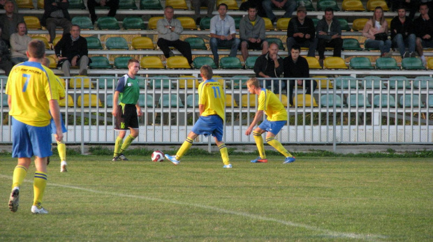 Crasnovia Krasne - Pogoń Leżajsk (3:0), 24.09.2011 r. - IV liga podkarpacka #crasnovia #CrasnoviaKrasne #IVLiga #krasne #lezajsk #lezajsktm #leżajsk #PiłkaNożna #pogon #pogoń #PogońLeżajsk #seniorzy #sport