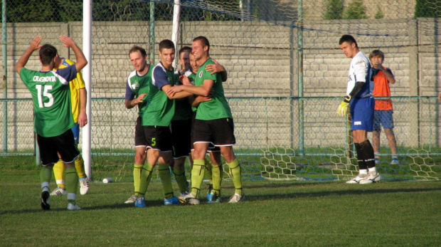 Crasnovia Krasne - Pogoń Leżajsk (3:0), 24.09.2011 r. - IV liga podkarpacka #crasnovia #CrasnoviaKrasne #IVLiga #krasne #lezajsk #lezajsktm #leżajsk #PiłkaNożna #pogon #pogoń #PogońLeżajsk #seniorzy #sport