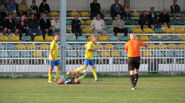 Crasnovia Krasne - Pogoń Leżajsk (3:0), 24.09.2011 r. - IV liga podkarpacka #crasnovia #CrasnoviaKrasne #IVLiga #krasne #lezajsk #lezajsktm #leżajsk #PiłkaNożna #pogon #pogoń #PogońLeżajsk #seniorzy #sport