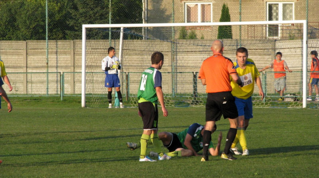 Crasnovia Krasne - Pogoń Leżajsk (3:0), 24.09.2011 r. - IV liga podkarpacka #crasnovia #CrasnoviaKrasne #IVLiga #krasne #lezajsk #lezajsktm #leżajsk #PiłkaNożna #pogon #pogoń #PogońLeżajsk #seniorzy #sport