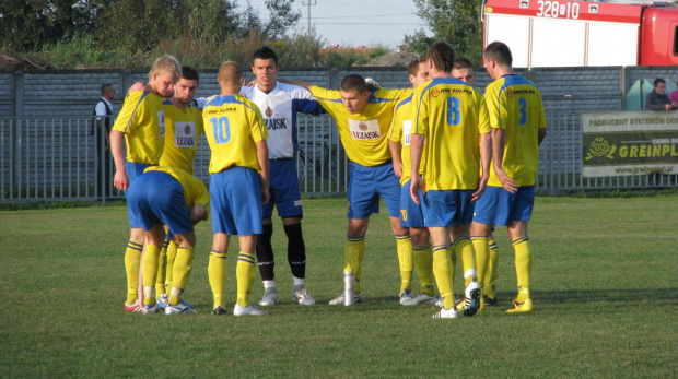 Crasnovia Krasne - Pogoń Leżajsk (3:0), 24.09.2011 r. - IV liga podkarpacka #crasnovia #CrasnoviaKrasne #IVLiga #krasne #lezajsk #lezajsktm #leżajsk #PiłkaNożna #pogon #pogoń #PogońLeżajsk #seniorzy #sport