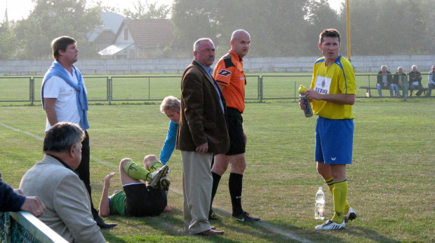 Crasnovia Krasne - Pogoń Leżajsk (3:0), 24.09.2011 r. - IV liga podkarpacka #crasnovia #CrasnoviaKrasne #IVLiga #krasne #lezajsk #lezajsktm #leżajsk #PiłkaNożna #pogon #pogoń #PogońLeżajsk #seniorzy #sport