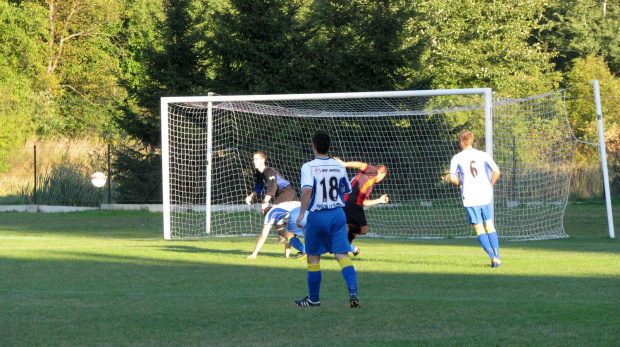 Grodziszczanka - Pogoń Leżajsk (0:3), 28.09.2011 r. - II runda okręgowego Pucharu Polski #GrodziszczankaGrodziskoDolne #lezajsk #lezajsktm #leżajsk #PiłkaNożna #pogon #pogoń #PogońLeżajsk #seniorzy #sport