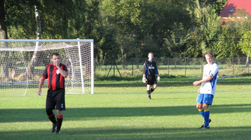 Grodziszczanka - Pogoń Leżajsk (0:3), 28.09.2011 r. - II runda okręgowego Pucharu Polski #GrodziszczankaGrodziskoDolne #lezajsk #lezajsktm #leżajsk #PiłkaNożna #pogon #pogoń #PogońLeżajsk #seniorzy #sport