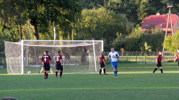 Grodziszczanka - Pogoń Leżajsk (0:3), 28.09.2011 r. - II runda okręgowego Pucharu Polski #GrodziszczankaGrodziskoDolne #lezajsk #lezajsktm #leżajsk #PiłkaNożna #pogon #pogoń #PogońLeżajsk #seniorzy #sport