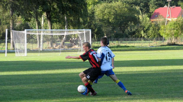 Grodziszczanka - Pogoń Leżajsk (0:3), 28.09.2011 r. - II runda okręgowego Pucharu Polski #GrodziszczankaGrodziskoDolne #lezajsk #lezajsktm #leżajsk #PiłkaNożna #pogon #pogoń #PogońLeżajsk #seniorzy #sport