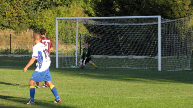 Grodziszczanka - Pogoń Leżajsk (0:3), 28.09.2011 r. - II runda okręgowego Pucharu Polski #GrodziszczankaGrodziskoDolne #lezajsk #lezajsktm #leżajsk #PiłkaNożna #pogon #pogoń #PogońLeżajsk #seniorzy #sport