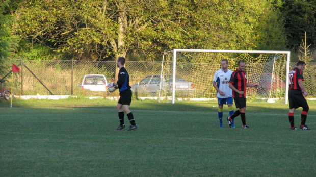 Grodziszczanka - Pogoń Leżajsk (0:3), 28.09.2011 r. - II runda okręgowego Pucharu Polski #GrodziszczankaGrodziskoDolne #lezajsk #lezajsktm #leżajsk #PiłkaNożna #pogon #pogoń #PogońLeżajsk #seniorzy #sport