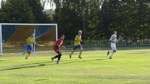 Pogoń Leżajsk - Czarni Jasło (1:3), 01.10.2011 r. - IV liga podkarpacka #czarni #CzarniJasło #jasło #lezajsk #lezajsktm #leżajsk #PiłkaNożna #pogon #pogoń #PogońLeżajsk #sport