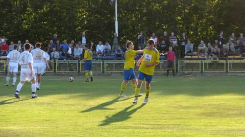 Pogoń Leżajsk - Czarni Jasło (1:3), 01.10.2011 r. - IV liga podkarpacka #czarni #CzarniJasło #jasło #lezajsk #lezajsktm #leżajsk #PiłkaNożna #pogon #pogoń #PogońLeżajsk #sport