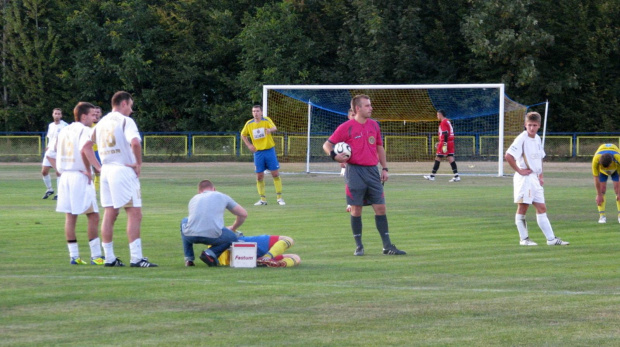 Pogoń Leżajsk - Czarni Jasło (1:3), 01.10.2011 r. - IV liga podkarpacka #czarni #CzarniJasło #jasło #lezajsk #lezajsktm #leżajsk #PiłkaNożna #pogon #pogoń #PogońLeżajsk #sport