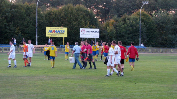 Pogoń Leżajsk - Czarni Jasło (1:3), 01.10.2011 r. - IV liga podkarpacka #czarni #CzarniJasło #jasło #lezajsk #lezajsktm #leżajsk #PiłkaNożna #pogon #pogoń #PogońLeżajsk #sport