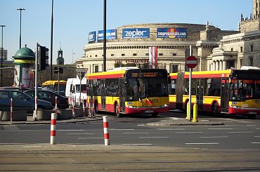 Komunikacja miejska w centrum Warszawy podczas uroczystości żałobnych. #KomunikacjaMiejska #MZA #PKSGrodzisk #Michalczewski #objazdy #Warszawa #Centrum #zasilenia #Ikarus #MAN #Jelcz #SolarisStalowa #Ostrobramska #Woronicza #Kleszczowa #Redutowa