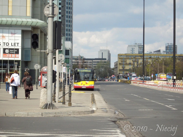 Komunikacja miejska w centrum Warszawy podczas uroczystości żałobnych. #KomunikacjaMiejska #MZA #PKSGrodzisk #Michalczewski #objazdy #Warszawa #Centrum #zasilenia #Ikarus #MAN #Jelcz #SolarisStalowa #Ostrobramska #Woronicza #Kleszczowa #Redutowa