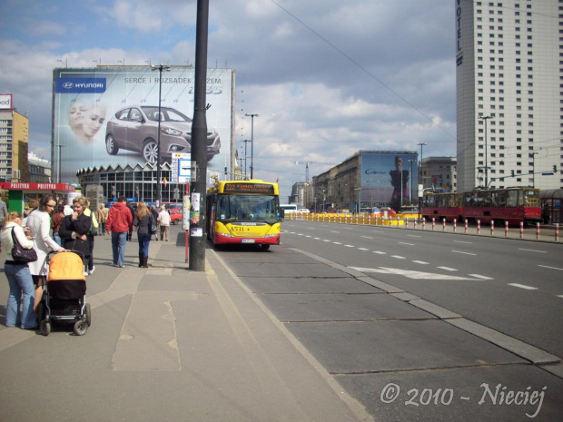 Komunikacja miejska w centrum Warszawy podczas uroczystości żałobnych. #KomunikacjaMiejska #MZA #PKSGrodzisk #Michalczewski #objazdy #Warszawa #Centrum #zasilenia #Ikarus #MAN #Jelcz #SolarisStalowa #Ostrobramska #Woronicza #Kleszczowa #Redutowa