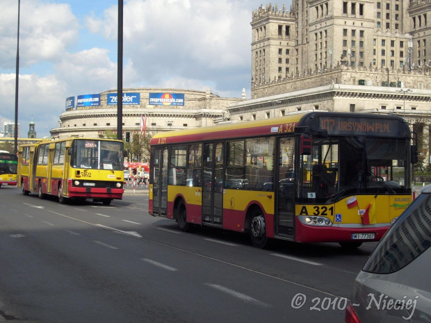 Komunikacja miejska w centrum Warszawy podczas uroczystości żałobnych. #KomunikacjaMiejska #MZA #PKSGrodzisk #Michalczewski #objazdy #Warszawa #Centrum #zasilenia #Ikarus #MAN #Jelcz #SolarisStalowa #Ostrobramska #Woronicza #Kleszczowa #Redutowa