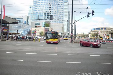 Komunikacja miejska w centrum Warszawy podczas uroczystości żałobnych. #KomunikacjaMiejska #MZA #PKSGrodzisk #Michalczewski #objazdy #Warszawa #Centrum #zasilenia #Ikarus #MAN #Jelcz #SolarisStalowa #Ostrobramska #Woronicza #Kleszczowa #Redutowa