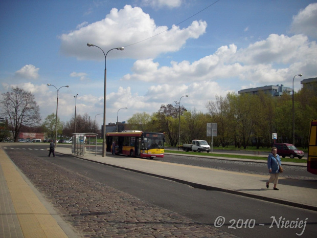 Komunikacja miejska w centrum Warszawy podczas uroczystości żałobnych. #KomunikacjaMiejska #MZA #PKSGrodzisk #Michalczewski #objazdy #Warszawa #Centrum #zasilenia #Ikarus #MAN #Jelcz #SolarisStalowa #Ostrobramska #Woronicza #Kleszczowa #Redutowa