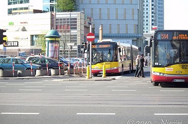 Komunikacja miejska w centrum Warszawy podczas uroczystości żałobnych. #KomunikacjaMiejska #MZA #PKSGrodzisk #Michalczewski #objazdy #Warszawa #Centrum #zasilenia #Ikarus #MAN #Jelcz #SolarisStalowa #Ostrobramska #Woronicza #Kleszczowa #Redutowa