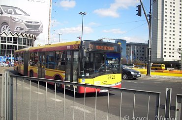 Komunikacja miejska w centrum Warszawy podczas uroczystości żałobnych. #KomunikacjaMiejska #MZA #PKSGrodzisk #Michalczewski #objazdy #Warszawa #Centrum #zasilenia #Ikarus #MAN #Jelcz #SolarisStalowa #Ostrobramska #Woronicza #Kleszczowa #Redutowa