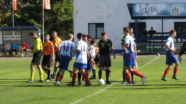 Pogoń Leżajsk - Wisłok Strzyżów 02.10.2011 r.- II liga podkarpacka juniorów starszych i młodszych #juniorzy #lezajsk #lezajsktm #leżajsk #PiłkaNożna #pogon #pogoń #PogońLeżajsk #sport #strzyżów #wisłok #WisłokStrzyżów