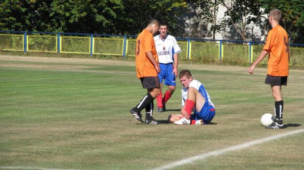 Pogoń Leżajsk - Wisłok Strzyżów 02.10.2011 r.- II liga podkarpacka juniorów starszych i młodszych #juniorzy #lezajsk #lezajsktm #leżajsk #PiłkaNożna #pogon #pogoń #PogońLeżajsk #sport #strzyżów #wisłok #WisłokStrzyżów