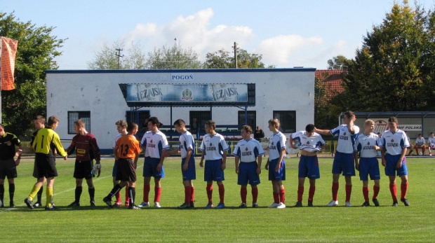 Pogoń Leżajsk - Wisłok Strzyżów 02.10.2011 r.- II liga podkarpacka juniorów starszych i młodszych #juniorzy #lezajsk #lezajsktm #leżajsk #PiłkaNożna #pogon #pogoń #PogońLeżajsk #sport #strzyżów #wisłok #WisłokStrzyżów