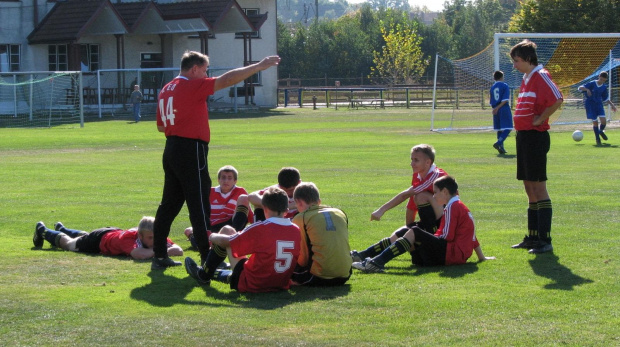 Pogoń Leżajsk - Wisłok Strzyżów 02.10.2011 r.- II liga podkarpacka juniorów starszych i młodszych #juniorzy #lezajsk #lezajsktm #leżajsk #PiłkaNożna #pogon #pogoń #PogońLeżajsk #sport #strzyżów #wisłok #WisłokStrzyżów