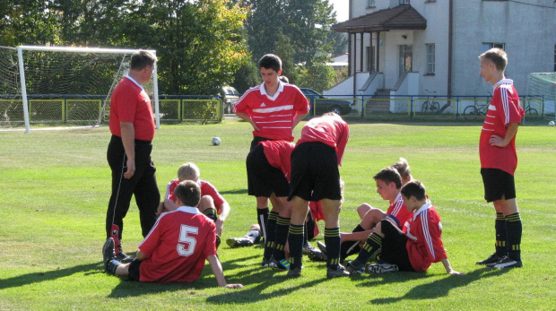 Pogoń Leżajsk - Wisłok Strzyżów 02.10.2011 r.- II liga podkarpacka juniorów starszych i młodszych #juniorzy #lezajsk #lezajsktm #leżajsk #PiłkaNożna #pogon #pogoń #PogońLeżajsk #sport #strzyżów #wisłok #WisłokStrzyżów