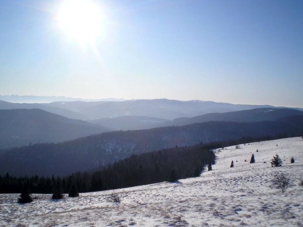 Gorce (Kudłoń, Turbacz) i Tatry Zachodnie z Polany Stumorgowej #góry #beskidy #BeskidWyspowy #mogielica
