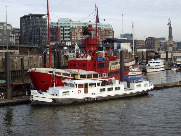 Port w Hamburgu. #port #Hamburg #statki