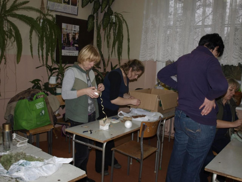 Odświętną dekorację szkoły przygotowali słuchacze Studium Florystycznego - zdjęcia udostępniła Jolanta Chabros #Sobieszyn #Brzozowa