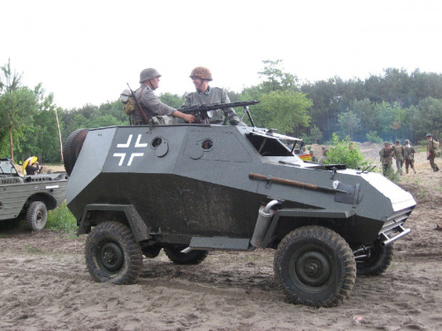 Powrót pojazdów po akcji #Militariada2011 #NowaDęba #RekonstrukcjaHistoryczna