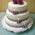 Tort weselny z kokardami w kolorze lila -róż ,fiolet #tort #wesele #impreza