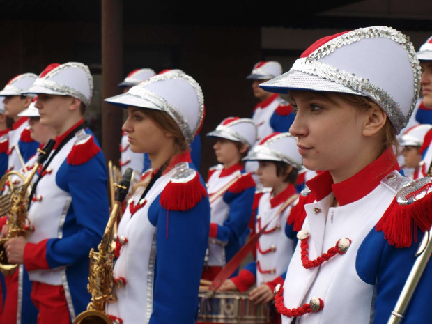 3 maja 2010 - występ w Warszawie. Orkiestra gra po raz pierwszy w nowych strojach.