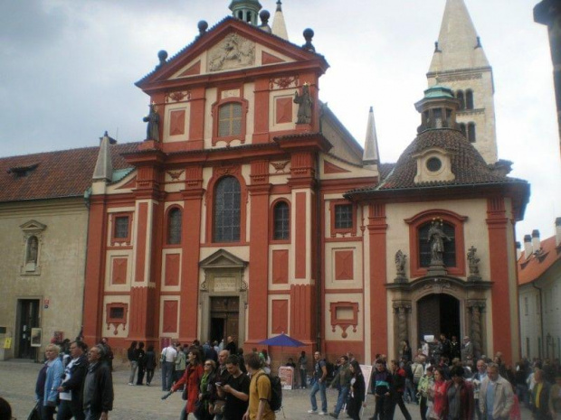 Praga - bazylika św. Jerzego #praga #wycieczka #zwiedzanie #czechy