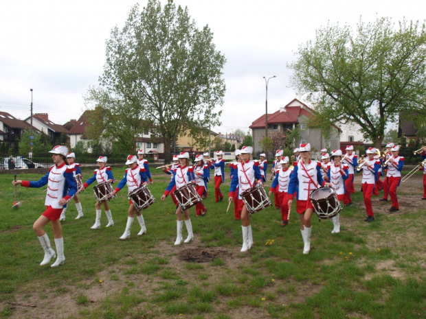 3 maja 2010 - występ w Warszawie. Orkiestra gra po raz pierwszy w nowych strojach.