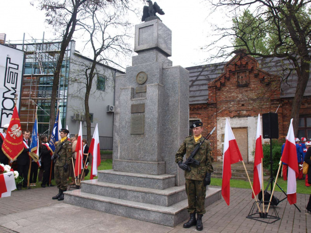 3 maja 2010 - występ w Warszawie. Orkiestra gra po raz pierwszy w nowych strojach.