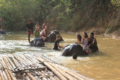 Tajlandia, Kanczanaburi, kąpiele ze słoniami. Warto!
