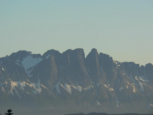 1.07.2005 Północna Norwegia, góry nad fiordem 1177 m. #góry
