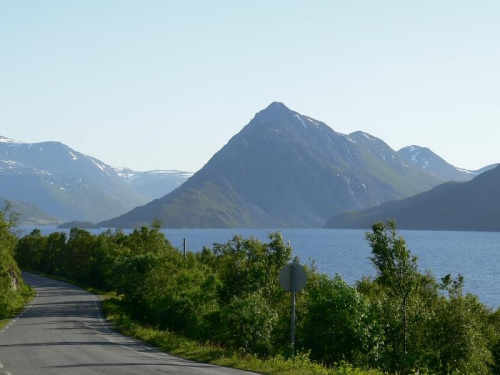 1.07.2005 Północna Norwegia, Altafjorden i góry w okolicy. #fiord #góry