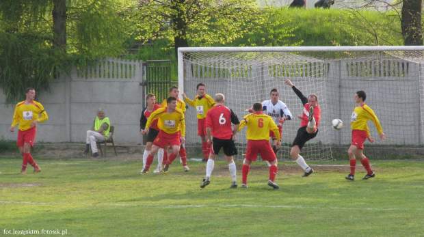 Pogoń Leżajsk-Limblach Zaczernie (1:1), 02.05.2010 r., IV liga podkarpacka #lezajak #leżajsk #pogon #pogoń #PogonLezajak #PogońLeżajsk #sport #PiłkaNożna #lezajsktm #IVLiga #ZaczernieLimblach