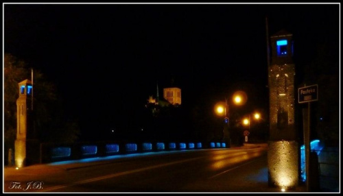 Most na rzece Pasłęce w Braniewie w tle Bazylika św Katarzyny