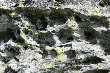 4.08.2007 Okolice schroniska, kawerny w skale, efekt wietrzenia i działania wody. #erozja #skały