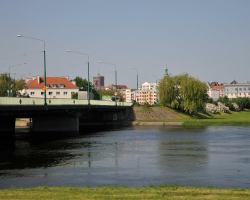 Fala powodziowa na Warcie przy moście katedralnym