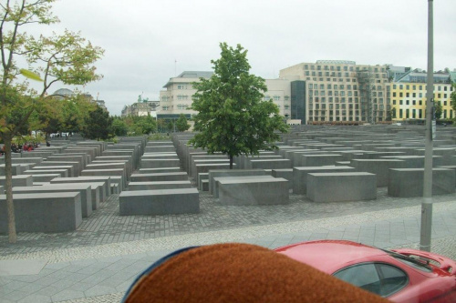 Pomnik Ofiar Holocaustu.